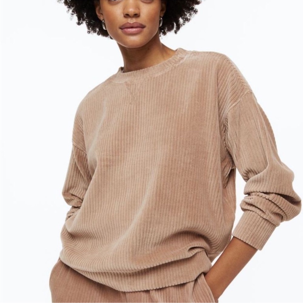 H&M Ribbed Pullover in Brown